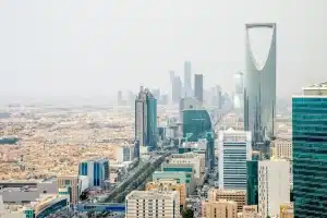 الاستعلام عن طلب زيارة عائلية للمقيمين